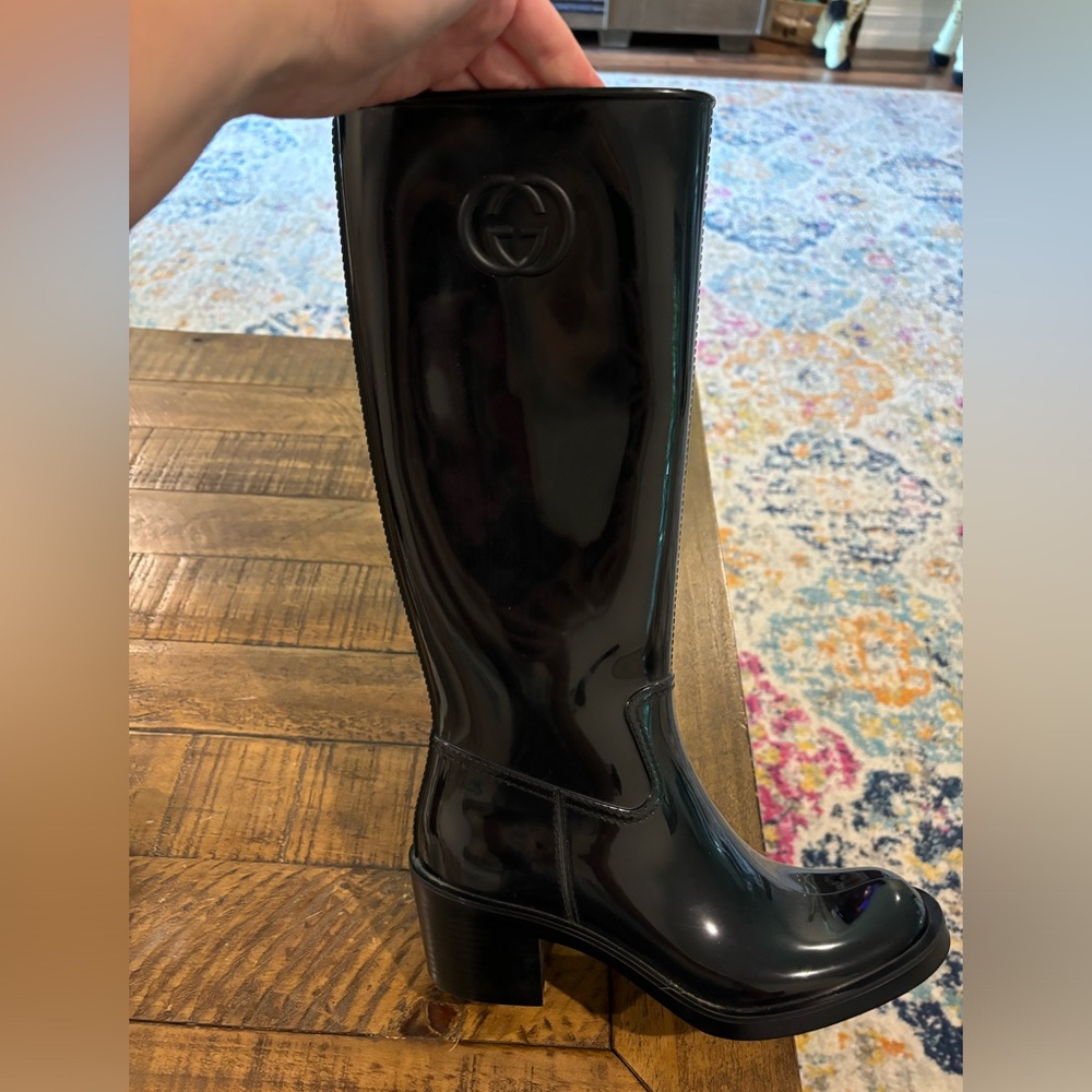 Authentic Gucci Women’s Rubber Rain Boot in black size 37